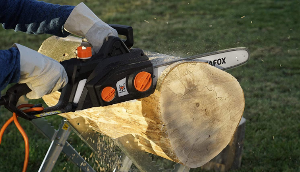 Tronçonneuse électrique