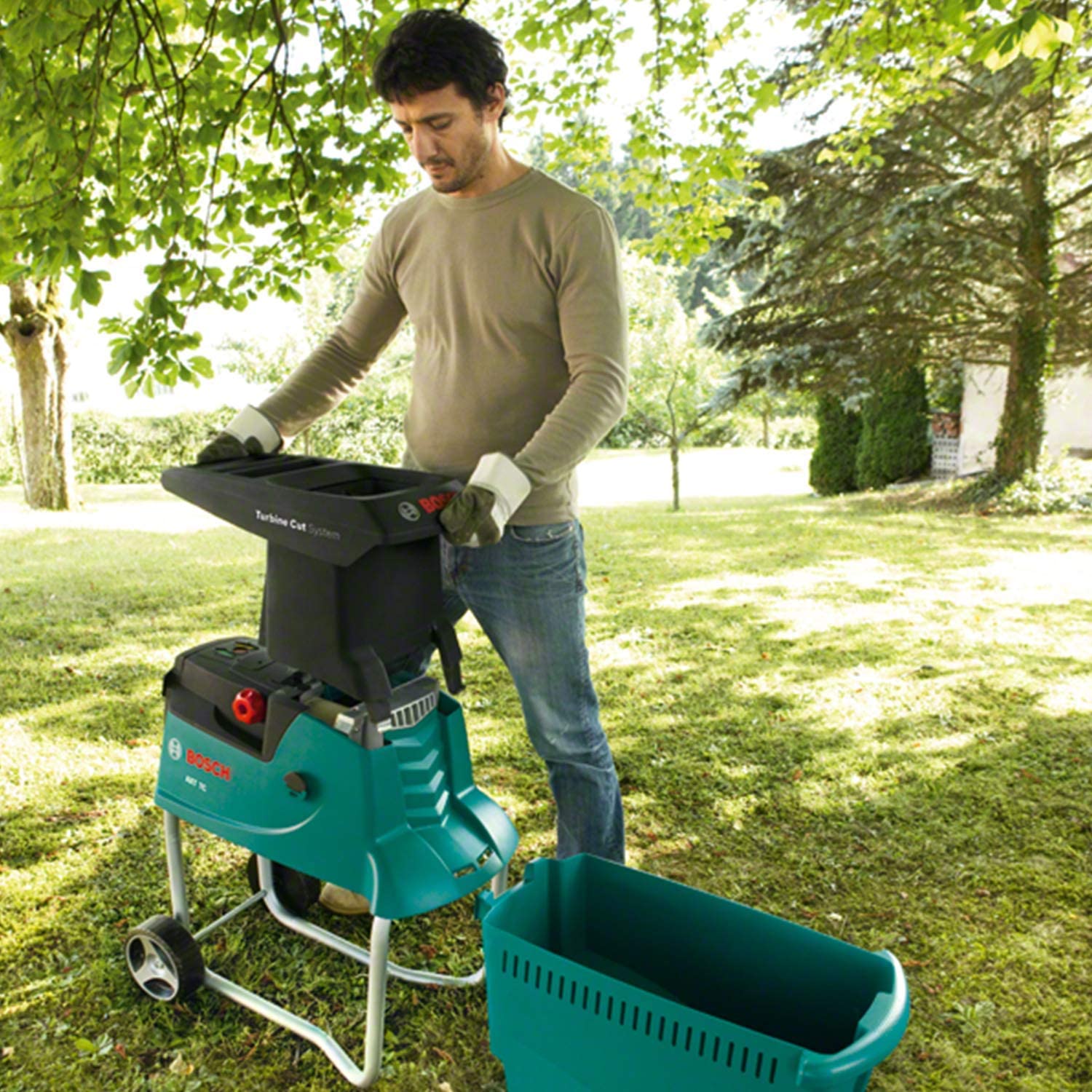 Broyeur végétaux bosch axt 25 tc