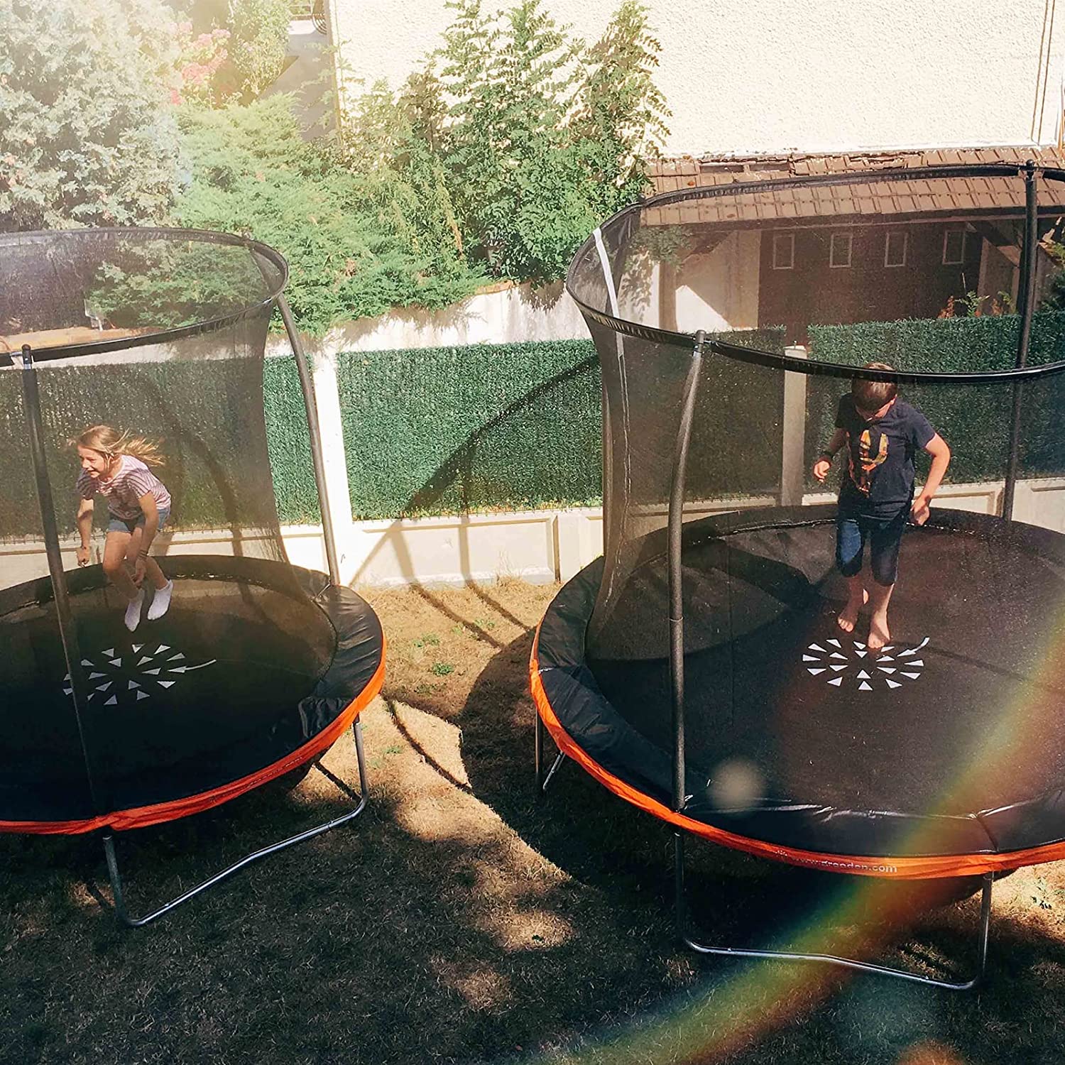 Trampoline exterieur